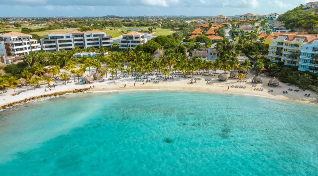 Blue Bay Golf & Beach Resort | Stand